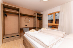 Typ 4E Deluxe 3.19_Schlafzimmer 2+3 Typ 4E Deluxe 3.19_Schlafzimmer 2+3