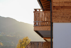Detailansicht Haus in schöner Herbststimmung Detailansicht Haus in schöner Herbststimmung