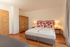 Großzügiges Schlafzimmer 2 Großzügiges Schlafzimmer 2