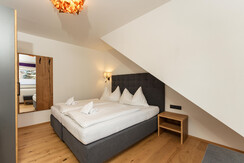 Bedroom 3 with double bed Bedroom 3 with double bed