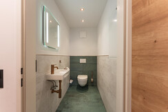 Separate toilet 1 Separate toilet 1