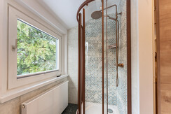 Shower in bathroom 2 Shower in bathroom 2